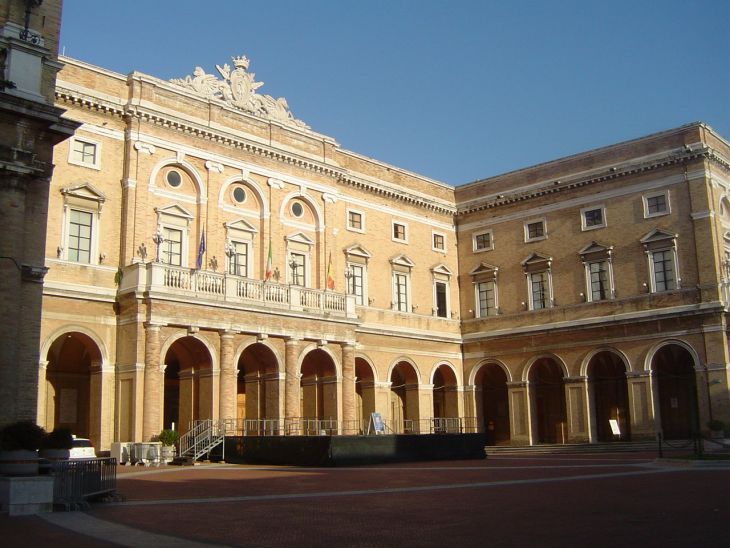 Recanati: per il sindaco Bravi conti a posto e opere pubbliche realizzate