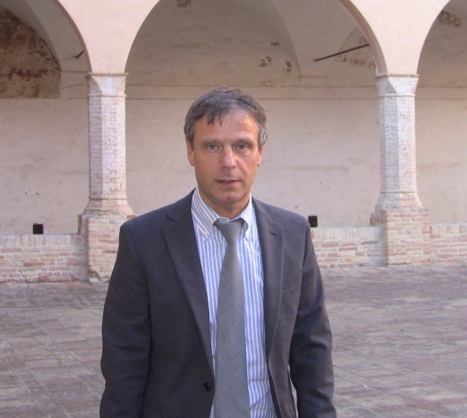 Se la felicità non esiste che cos’è comunque la vita?”, Mario Elisei