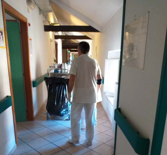 Proclamato lo stato di agitazione del personale della Residenza Sanitaria Assistita (RSA) di Recanati operatore rsa