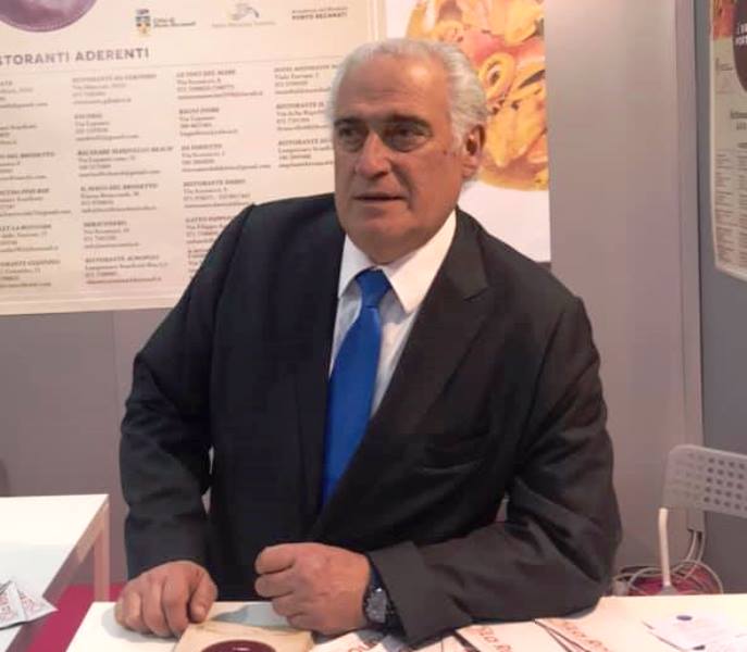 Porto Recanati. Incontro con Roberto Mozzicafreddo Roberto Mozzicafreddo