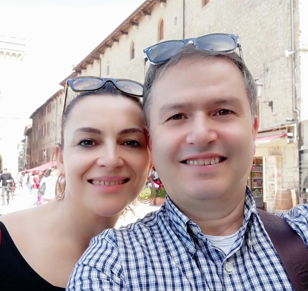 L’infermiere della RSA Bendaj torna al lavoro dopo aver sconfitto il covid-19