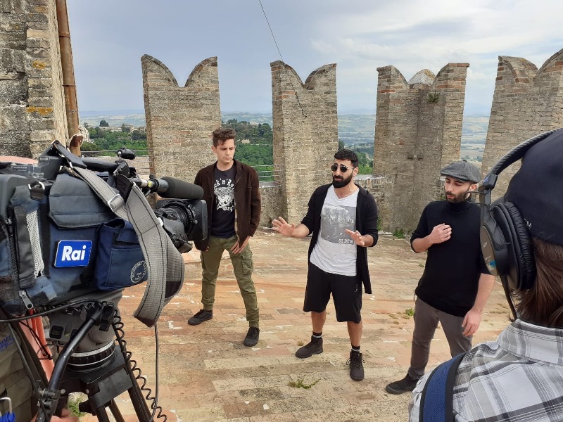 Questa sera su RAI 1 ore 23,30 IL TG1 PORTA MUSICULTURA IN TV CON TV7 musicultura torre civica