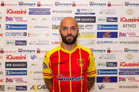 Prolunga anche Pera, la Recanatese conferma il suo bomber Manuel Pera