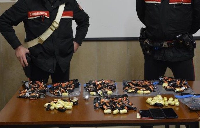 Condannati per spaccio e detenzione di droga due recanatesi e un pakistano