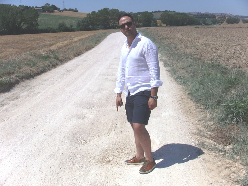 Strade come montagne russe a Recanati: la denuncia di Enrico Fabraccio