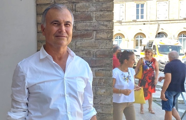 Grande festa oggi all’ospedale di Recanati per il pensionamento di Gilberto Rita