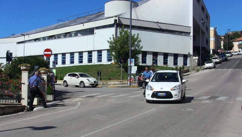 Recanatese investita. Grave a Torrette