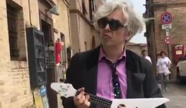 Morgan matto e disperatissimo porta il signor G dal sommo G