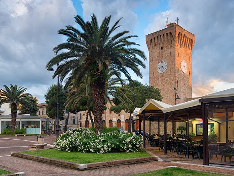 Porto Recanati: accoltellato fuori dal pub