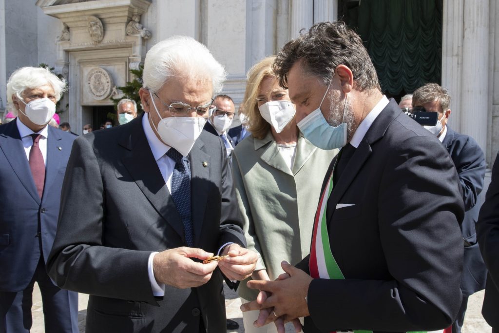 Mattarella a Loreto in occasione della accensione della Lampada per la pace Mattarella-Niccoletti