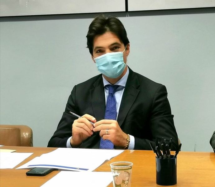 Province di Ancona e Macerata rosse, Pesaro e Urbino, Fermo e Ascoli Piceno, arancionine.