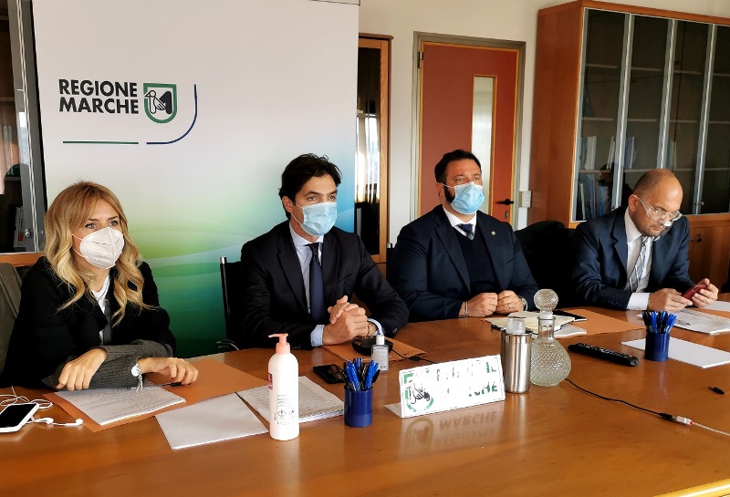 Il Presidente Acquaroli in riunione con i Prefetti delle Marche.