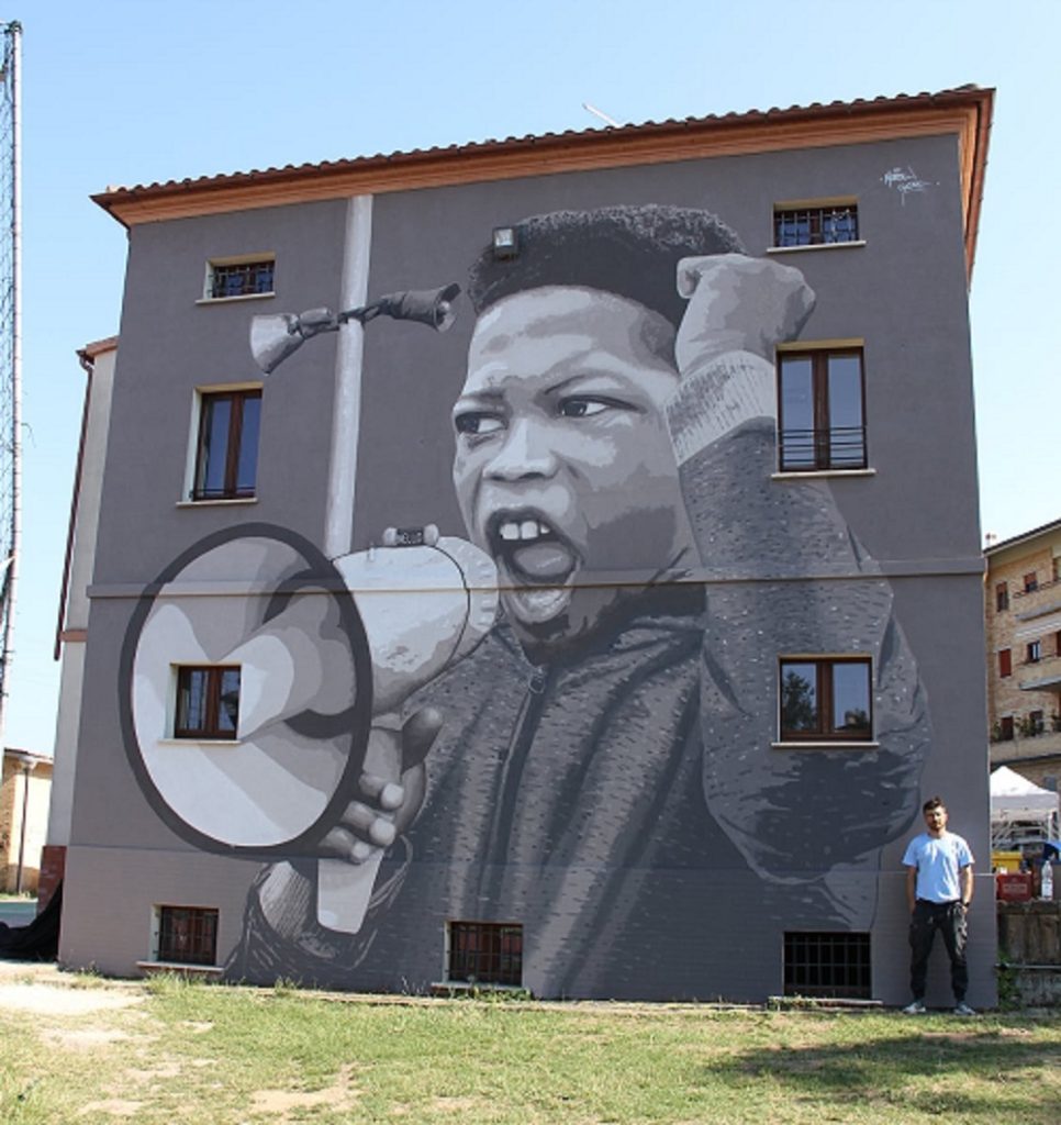 Recanati: Al Centro Culturale Fonti San Lorenzo è terminata l’opera d’arte dello street artist Morden Gore.