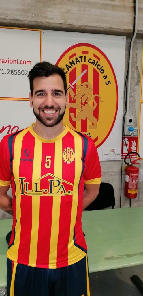 Recanati Calcio a 5, in cinque ai saluti Di Iorio