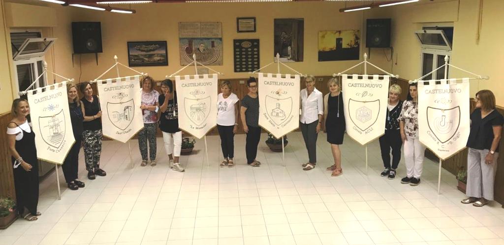 Uno stendardo per ogni luogo suggestivo di Castelnuovo di Recanati