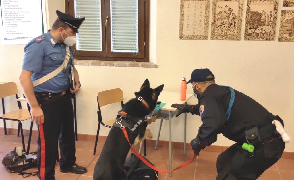 Mattinata intensa per Kevin, gli studenti e i carabinieri
