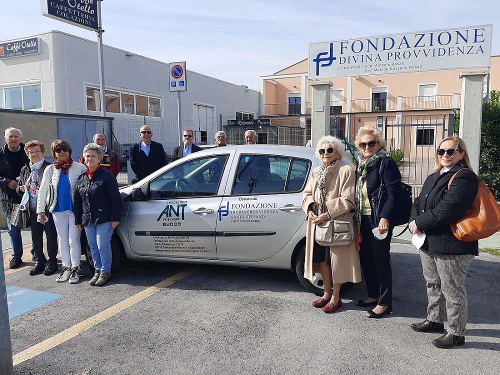 La Fondazione Divina Provvidenza Santo Stefano ha donato un nuovo mezzo all’ANT zonale di Civitanova – Potenza Picena