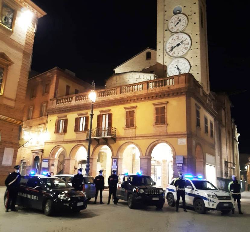 San Severino Marche: 4 soggetti colpiti da ordinanza di custodia cautelare in carcere per il reato di furto in abitazione.
