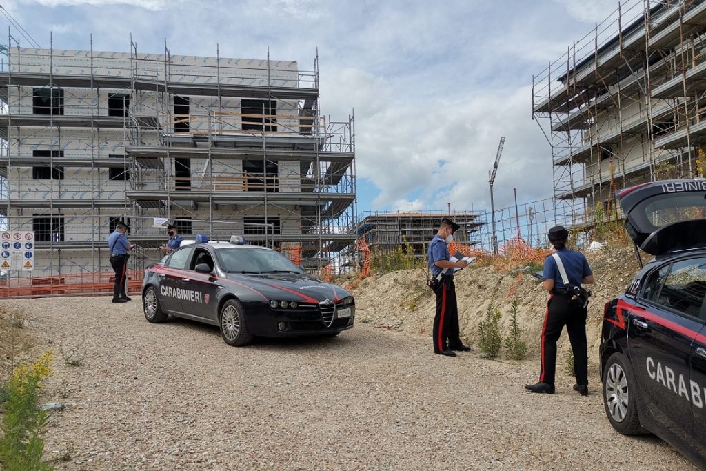 Ammende elevate per irregolarità in cantieri della Provincia