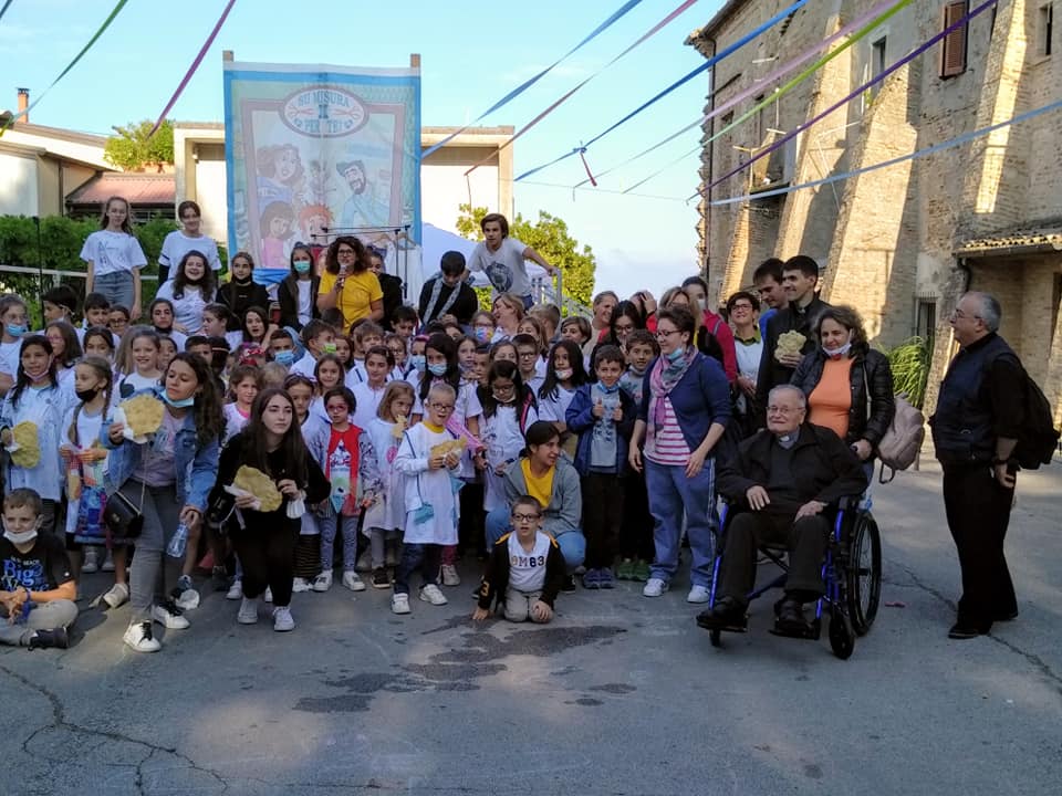 Recanati: don Sergio Fraticelli si è insediato ufficialmente alla parrocchia di san Francesco