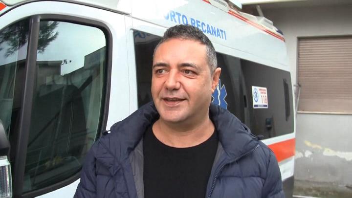 Muore la Croce Azzurra. Nasce la Croce Bianca