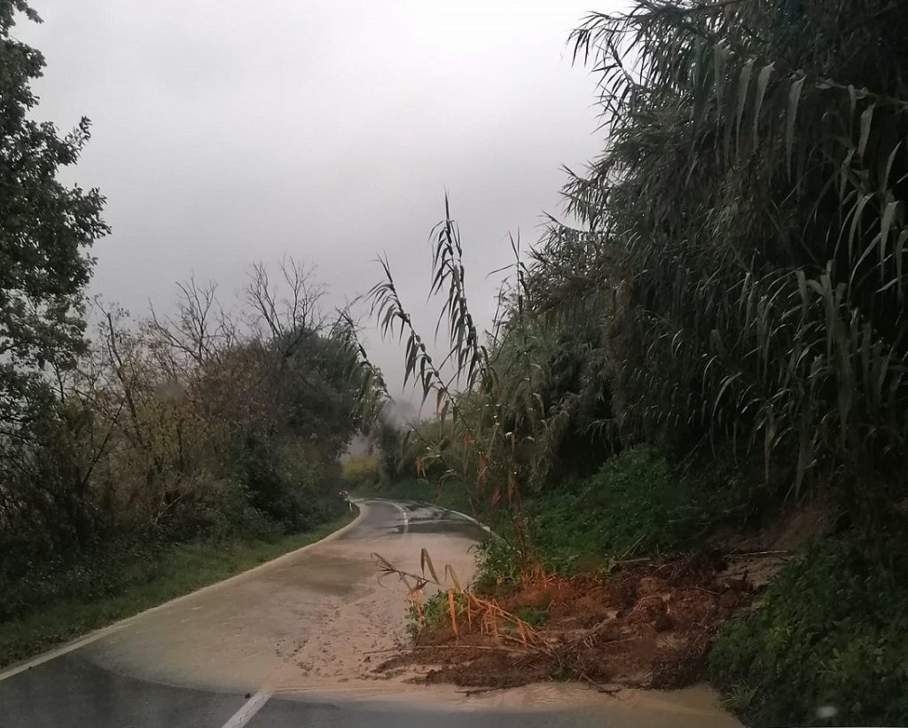 Montefano: la forte pioggia crea problemi alla viabilità cittadina