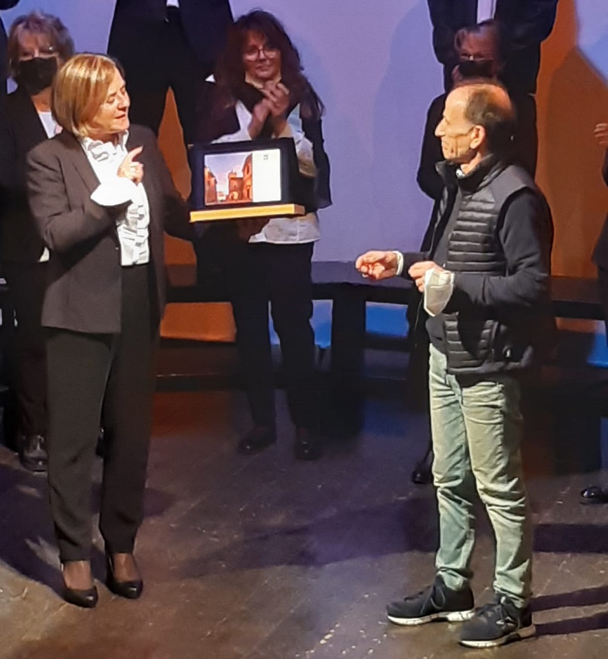 Ieri a Montefano il Teatro “La Rondinella” aperto tutto il giorno per due Eventi speciali