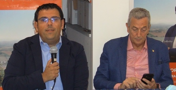 Completamente scollegati fra loro.