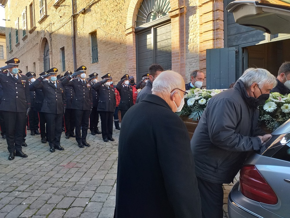 Recanati: l’ultimo saluto a Giovanni Perniola