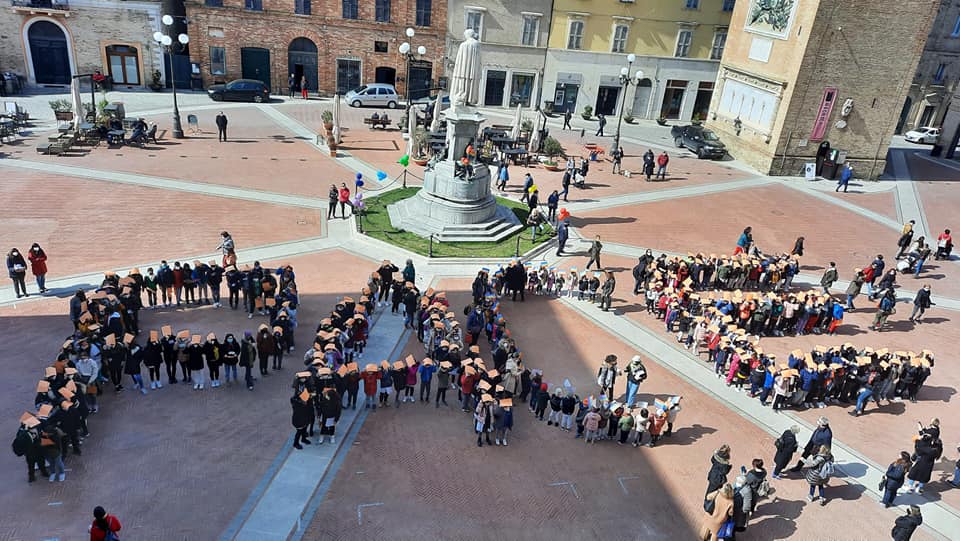 Recanati celebra la Giornata Mondiale della Poesia e l’arrivo della primavera