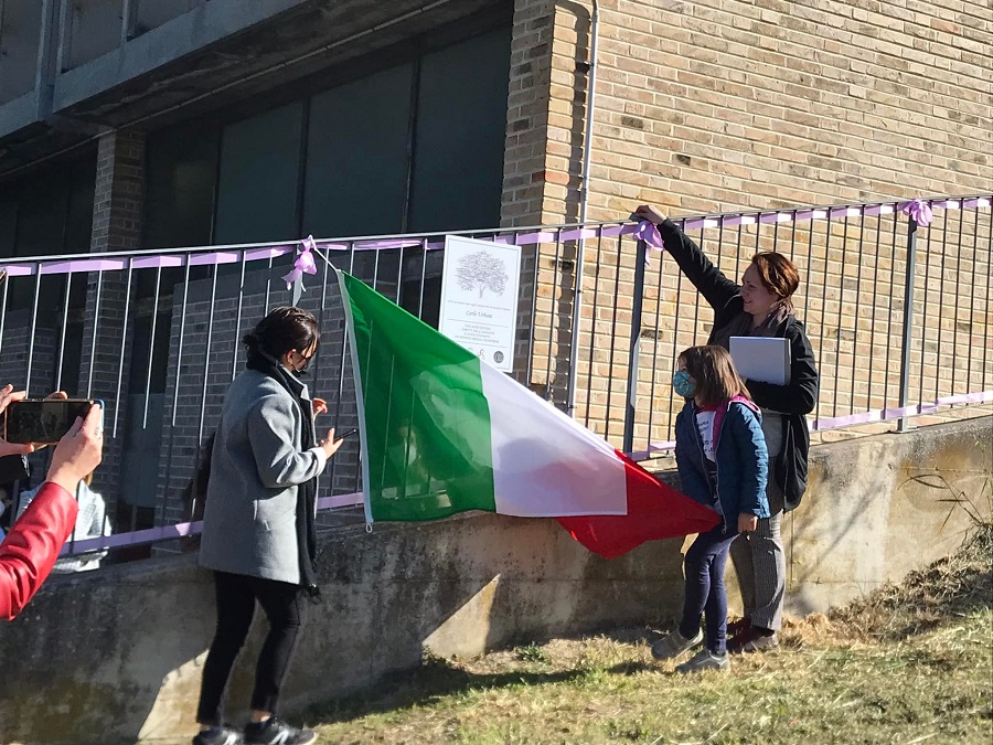 Recanati: un glicine nel “giardino dei giusti”