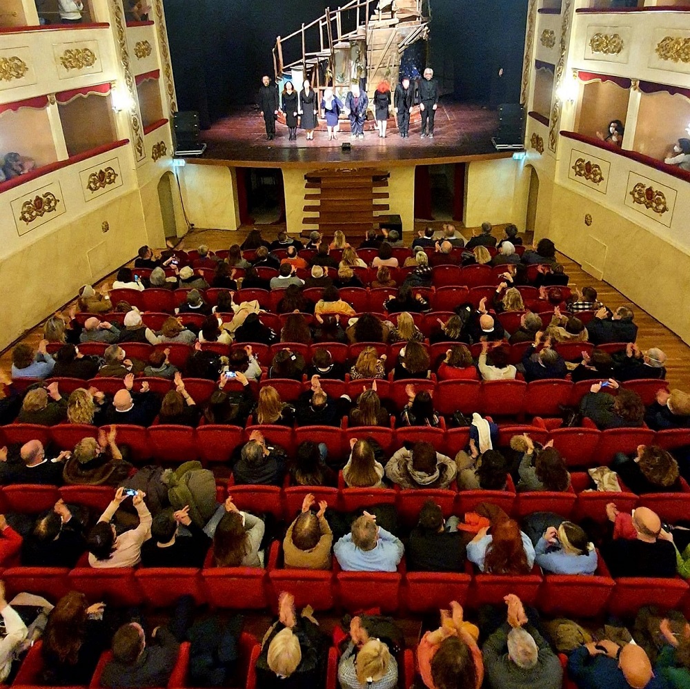 Recanati: al via la nuova stagione teatrale al Persiani