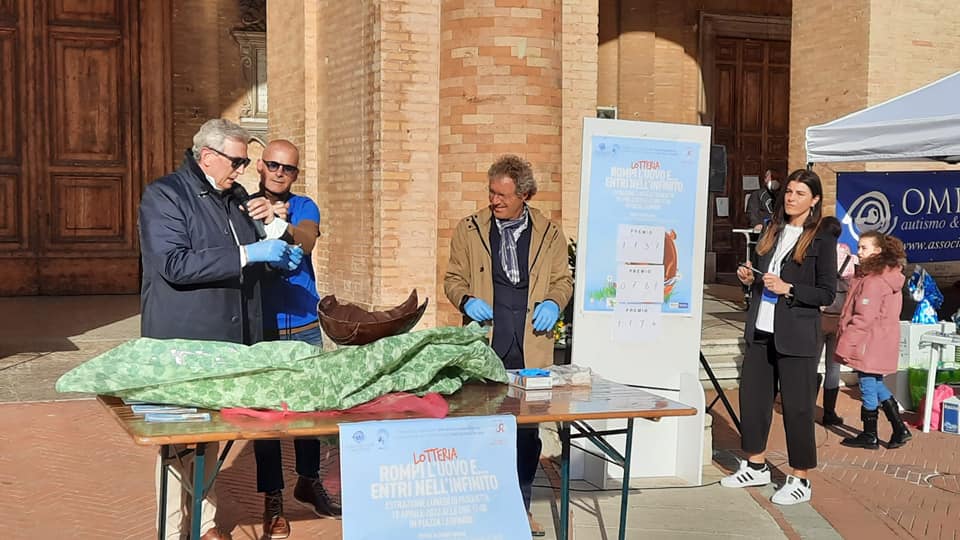 Recanati: ecco i numeri vincenti della lotteria “Rompi l’uovo e ….entra nell’Infinito”