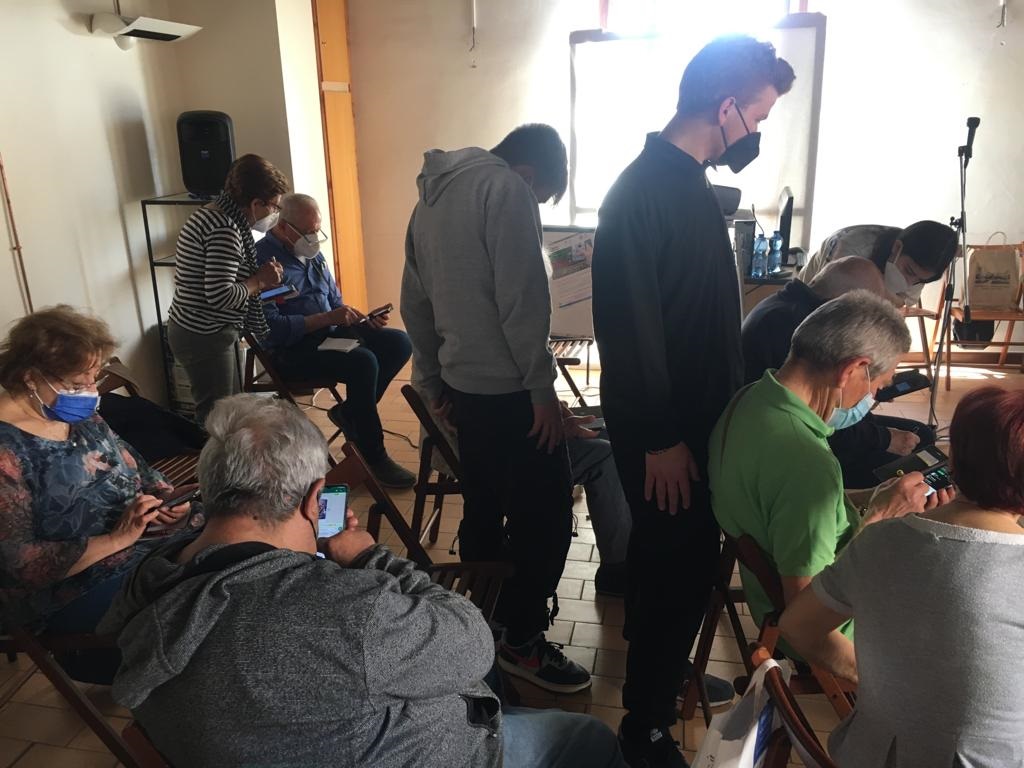 Si conclude oggi il corso sull’uso dello smartphone organizzato dall’Auser Recanati e SPI-Cgil Macerata