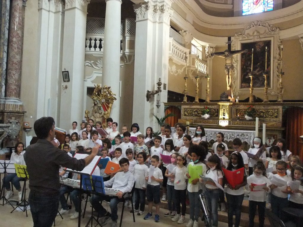 Scuola “Beniamino Gigli” grande successo e partecipazione per il saggio finale.