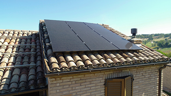 A Recanati si potrà istallare il fotovoltaico anche nelle zone vincolate?