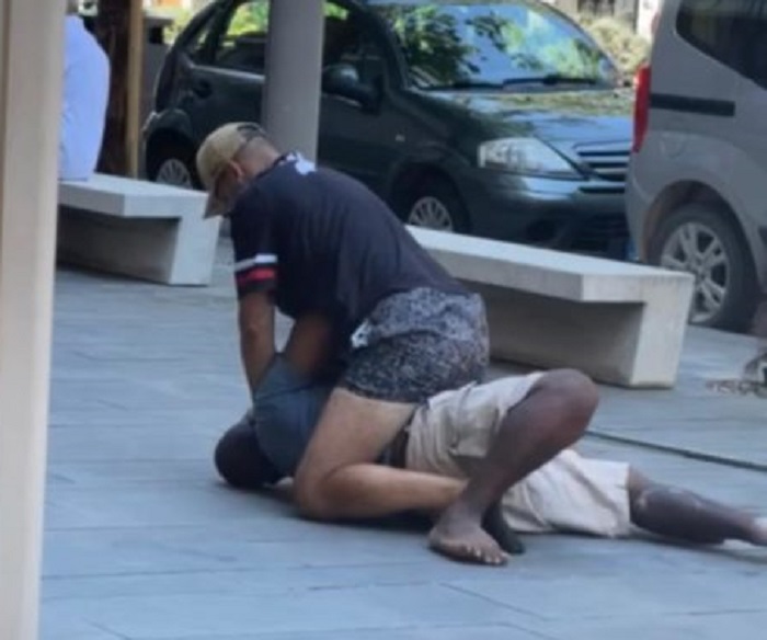 Ancora violenza razzista nelle Marche