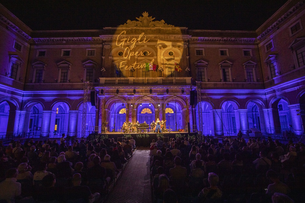 Recanati: domani sera si apre il Gigli Opera Festival con la Tosca
