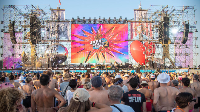Gdf Fermo: sequestrati 453 gadget contraffatti al “Jova Beach Party”