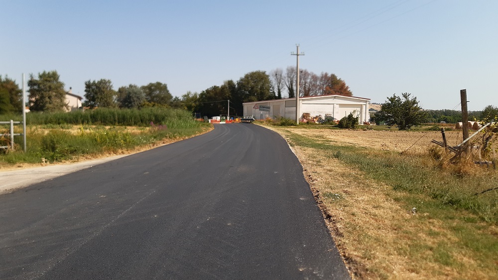 Le strade Montecanepino e San Firmano rimesse a nuovo dalla Provincia