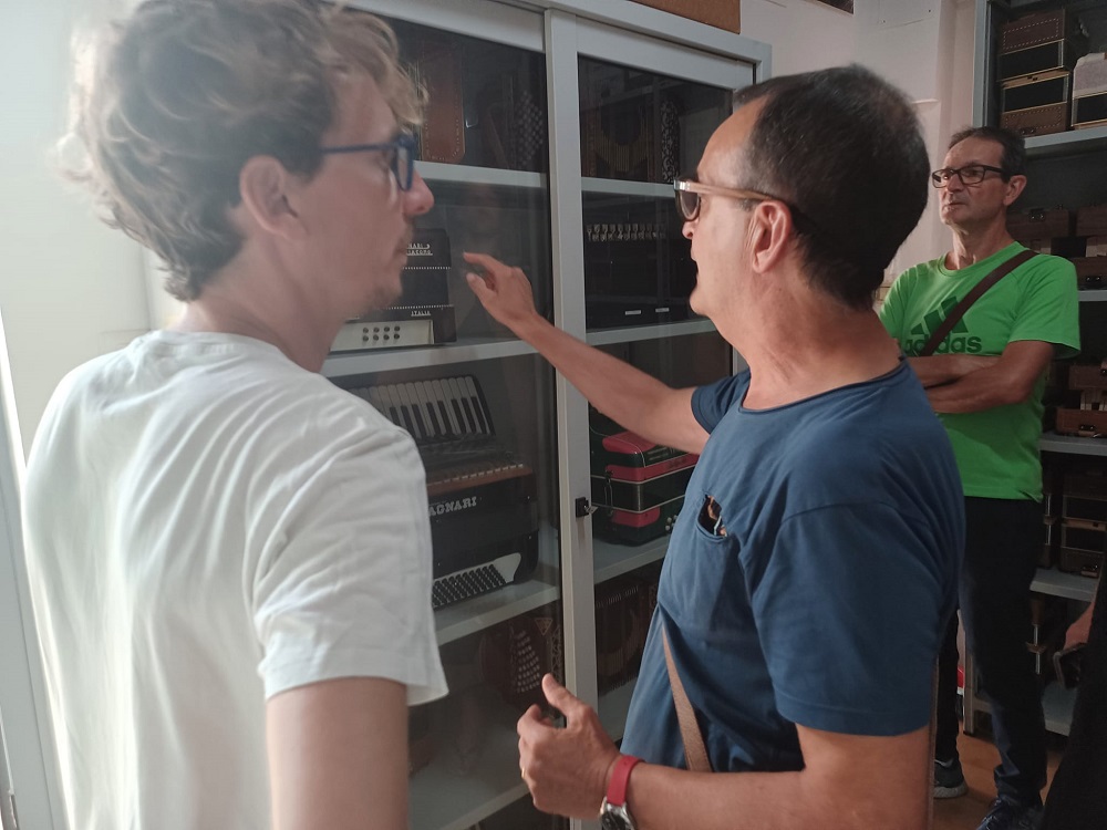 RECANATI: il PIF Around sabato 27 agosto in piazza Giacomo Leopardi