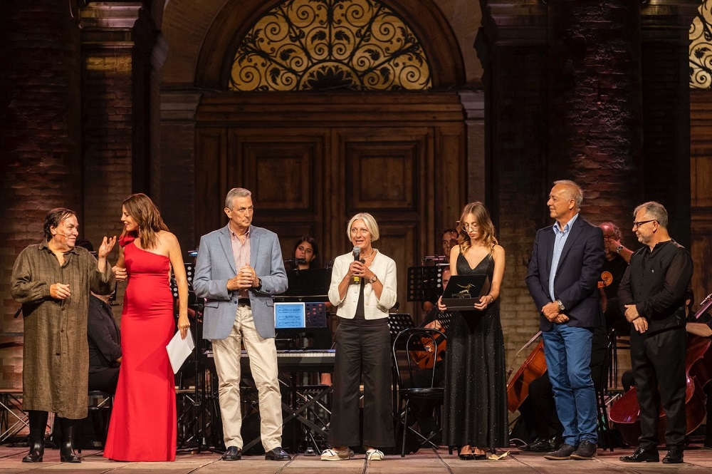 Recanati: grande successo per la “Tosca” in piazza Leopardi