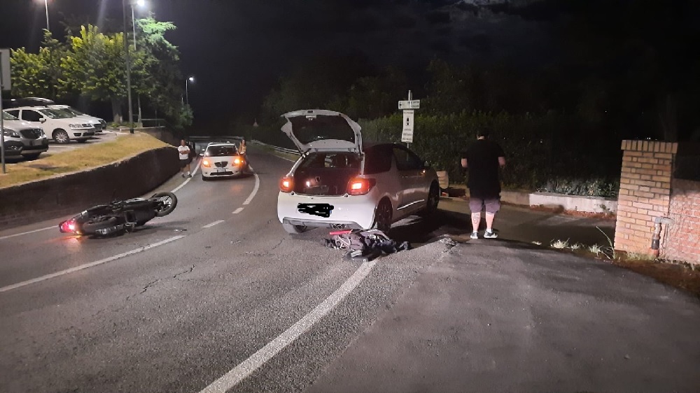 E’ in rianimazione il 22enne di Loreto vittima di un incidente stradale sotto il Colle dell’Infinito