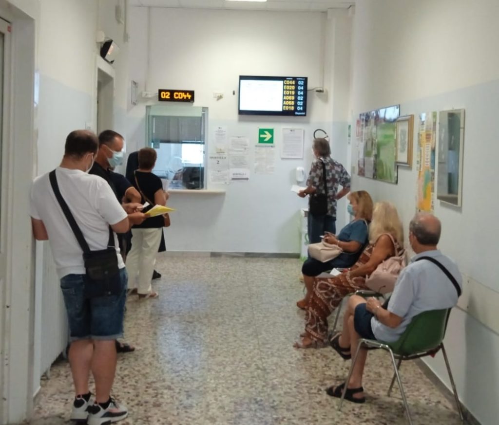 Recanati: per il cittadino recarsi all’ospedale o in Comune è una Via Crucis