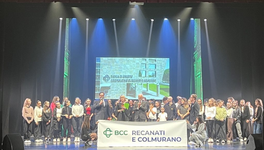 Recanati: le note delle eccellenze a Teatro. Una grande festa solidale al Persiani