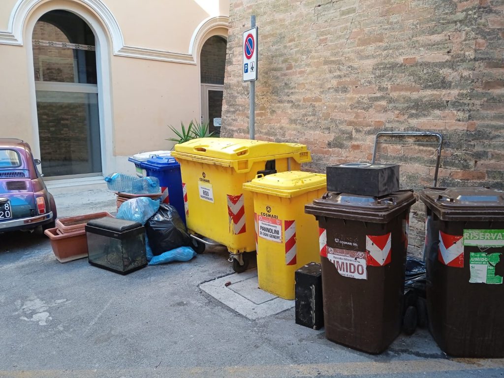 Elezioni comunali Montefano. La Barbieri aumenta la TARI di circa il 10% ma non lo vuol far sapere