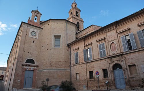 Recanati: S.O.S. per le chiese e i parroci!