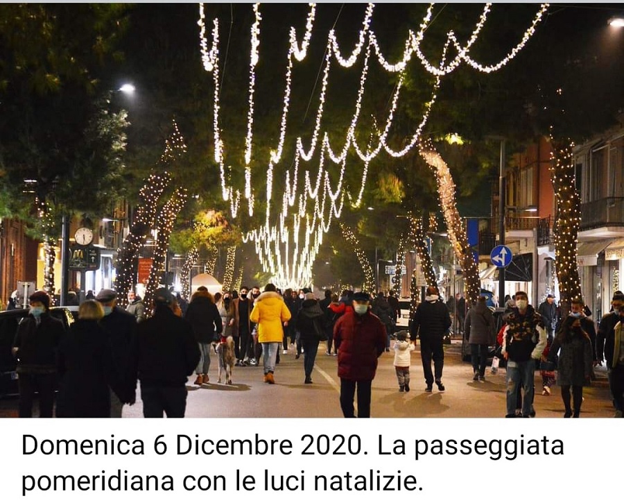 Porto Recanati. Natale triste, per risparmiare 14.000 euro