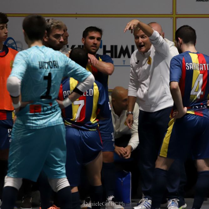 Recanati Calcio a 5, vittoria e capolista solitaria