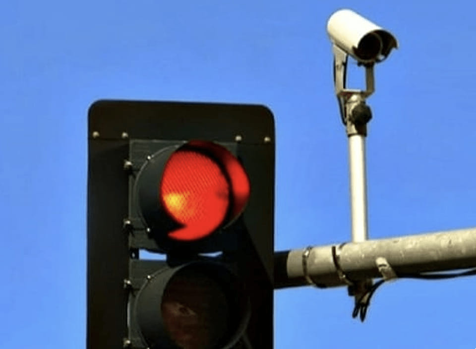 Porto Recanati: con il 1° dicembre entra in funzione il semaforo alla Statale 16, incrocio viale dei Pini